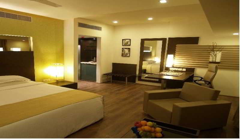Ramada Chennai Egmore Exterior foto