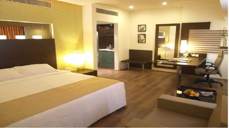 Ramada Chennai Egmore Exterior foto