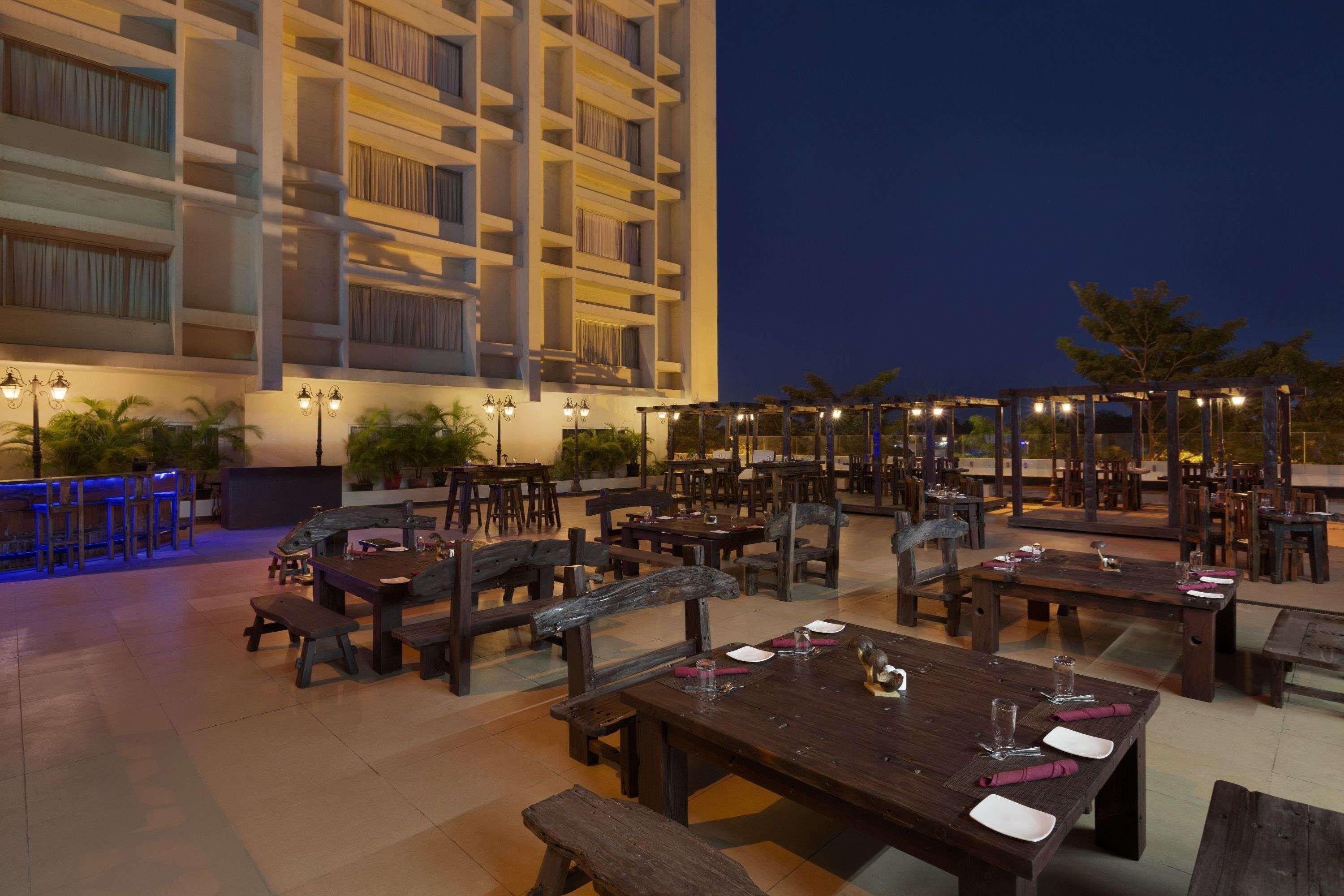 Ramada Chennai Egmore Exterior foto